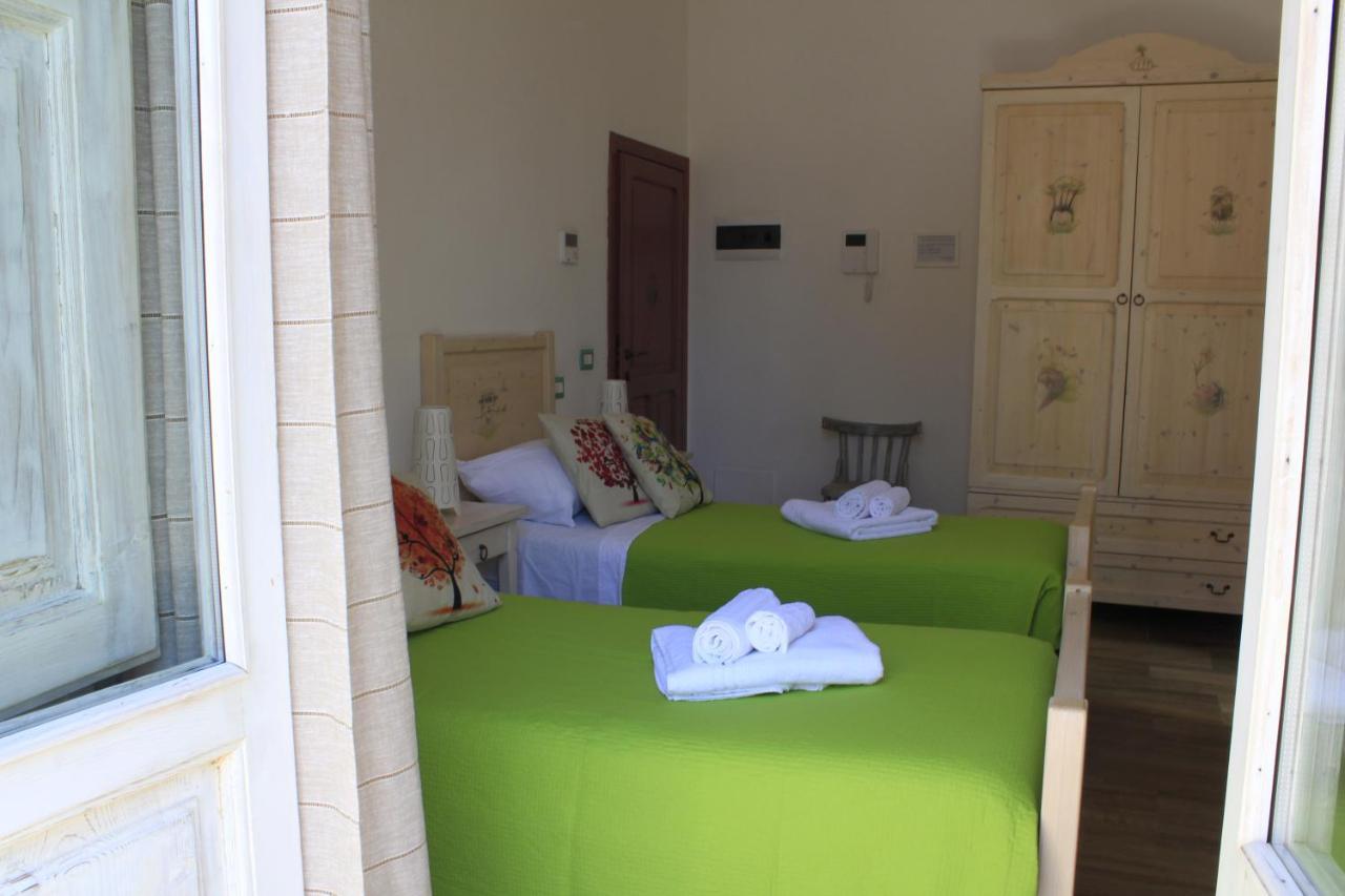 Elementa Bed & Breakfast กอนแวร์ซาโน ภายนอก รูปภาพ